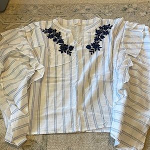 Oddly Embroidered Top Sz S